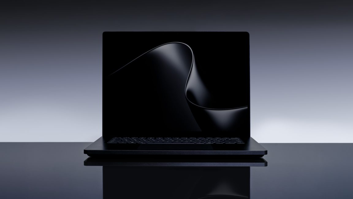 Microsoft, Yeni Yapay Zeka Odaklı Surface Donanımlarını ve Windows Yeniliklerini Tanıttı