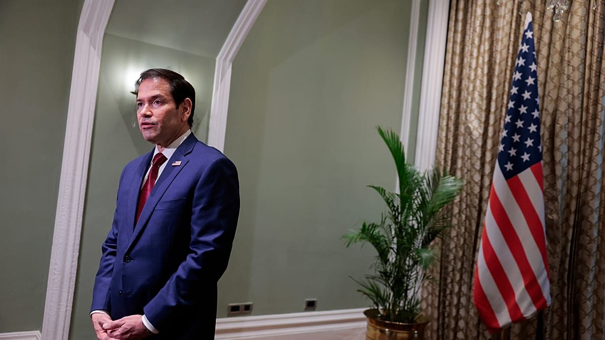 ABD Senatörü Rubio'dan Kübalılara CIA ile İş Birliği Çağrısı