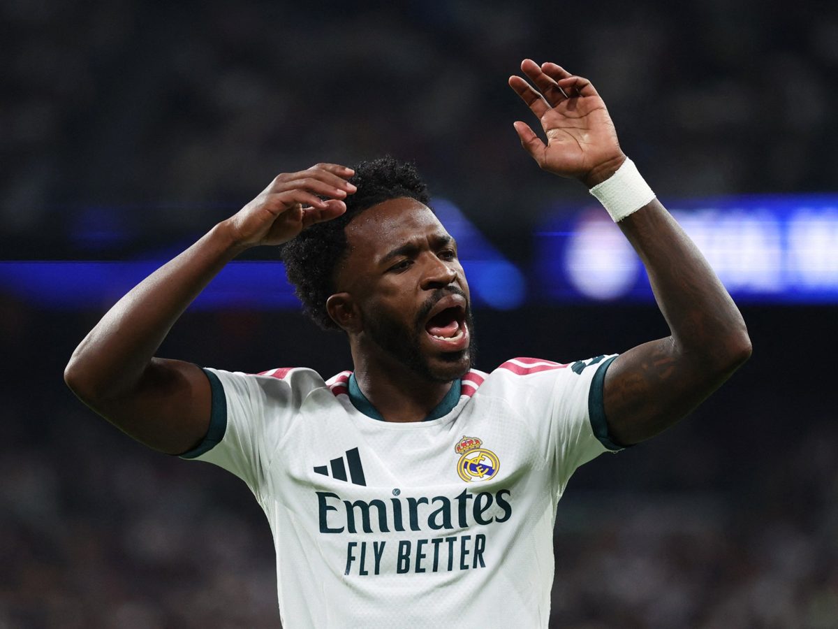 Vinicius Jr. Saç Çekme Nedeniyle Kırmızı Kart Gördü, El Clasico'yu Kaçırabilir