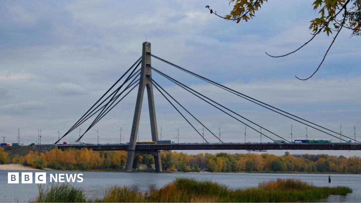 Rusya, Kiev'deki Önemli İkinci Köprüyü Hedef Aldı