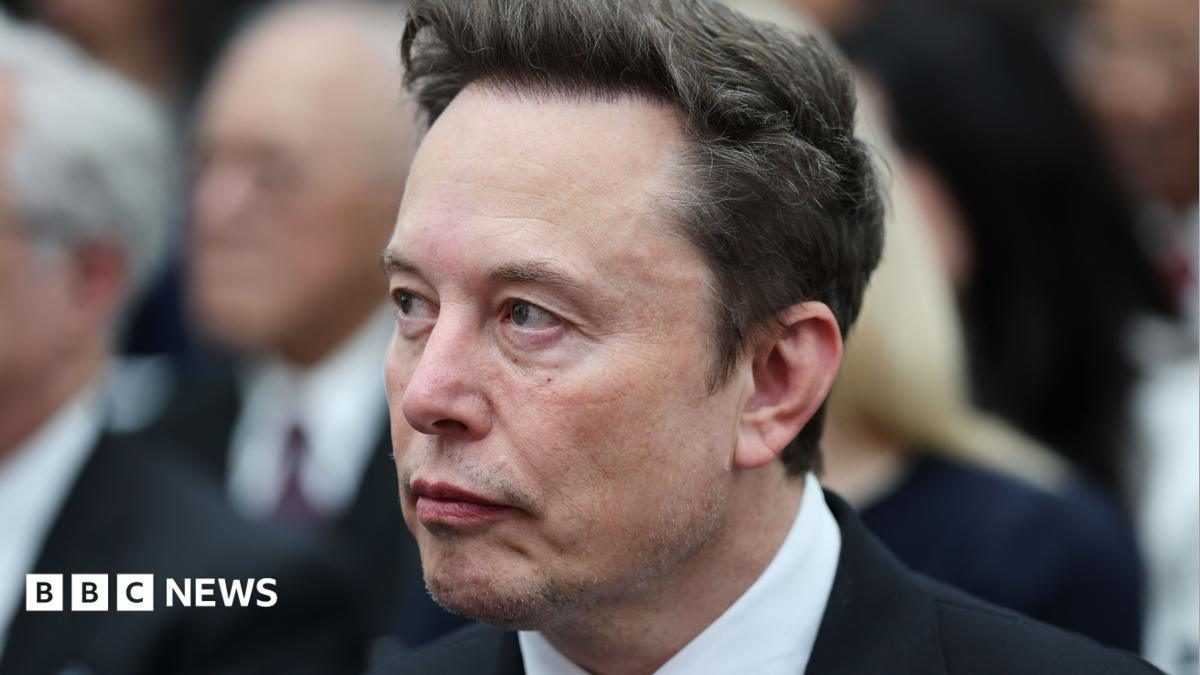 Elon Musk: SpaceX, Ukrayna'nın Starlink Hizmetini Askeri Kullanım Nedeniyle Kısıtladı