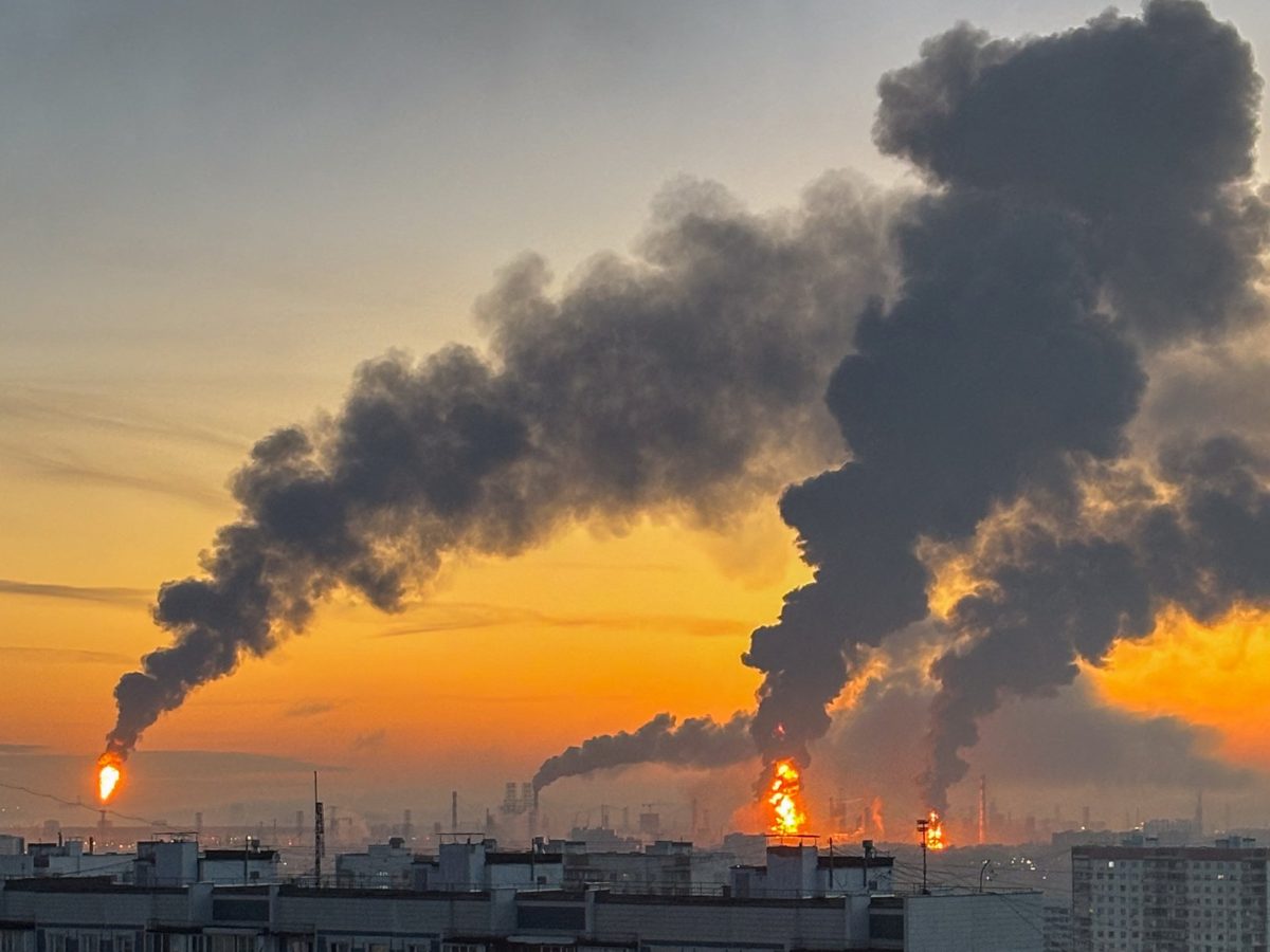 Rusya, Ukrayna'nın Petrol Rafinerilerine Saldırıları Yeniden Başlattığını İddia Ediyor