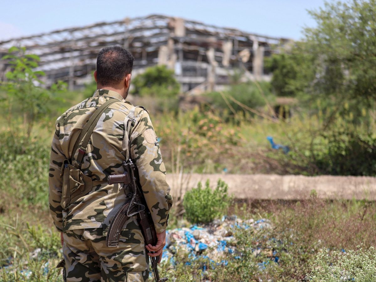 Yemen Hükümeti, Bab el-Mendeb Boğazı Yakınlarında Stratejik Bölgeleri Hutilerden Geri Aldığını İddia Ediyor