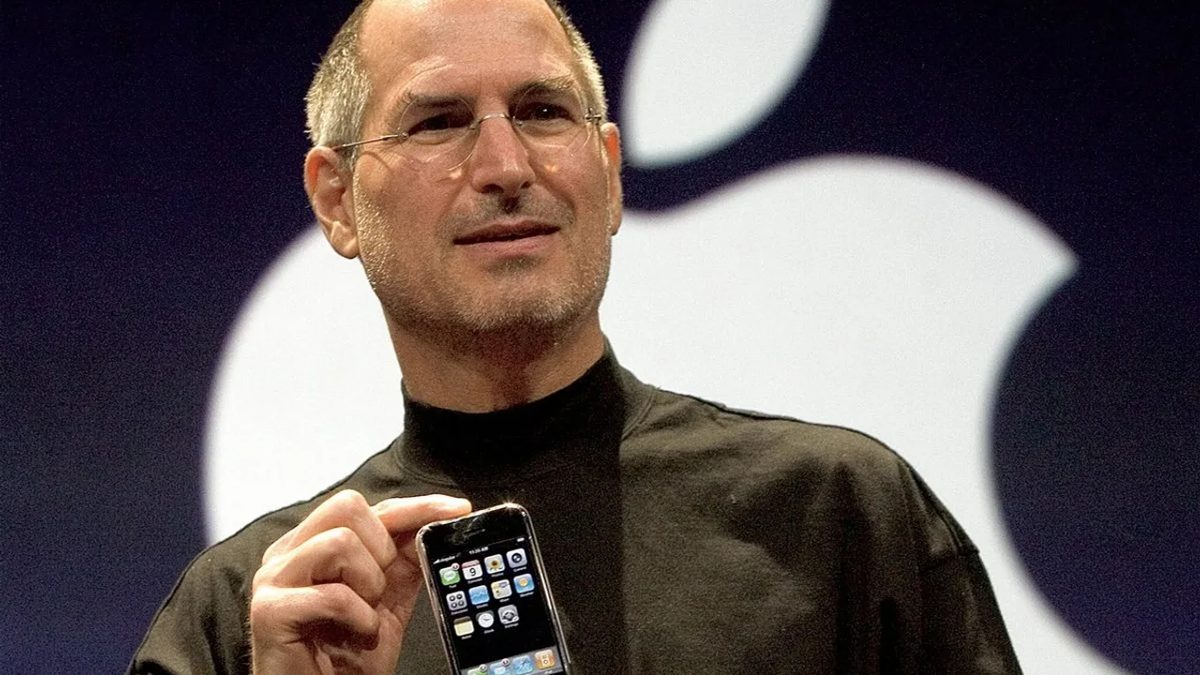 Steve Jobs'ın Nadir Kartviziti Açık Artırmada Rekor Fiyata Satıldı: Neden Bu Kadar Değerli?