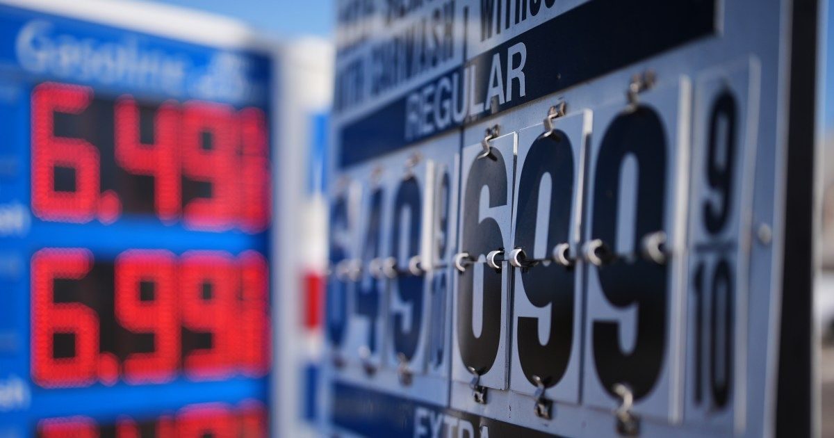 İran Savaşı Gerilimi Azalsa da Petrol Fiyatları Neden Yükseliyor?