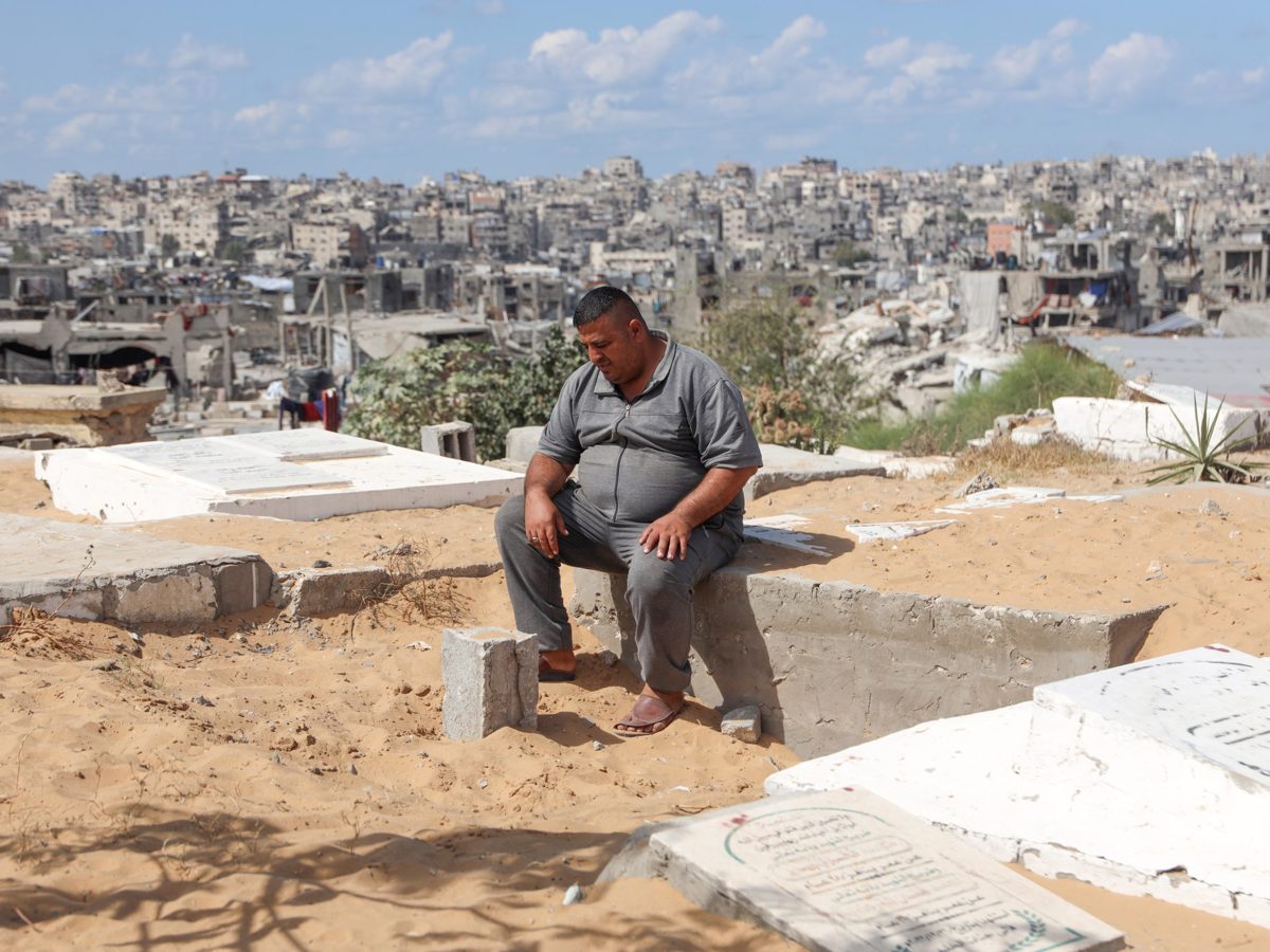 Gazze'de Bir Adam, İsrail Saldırısında 39 Aile Üyesini Kaybetti