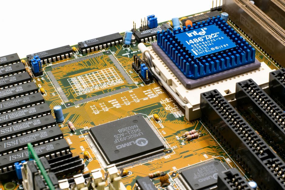 Intel'in Hyper-Threading Hamlesi: Geri Dönüşün Anlamı Ne?