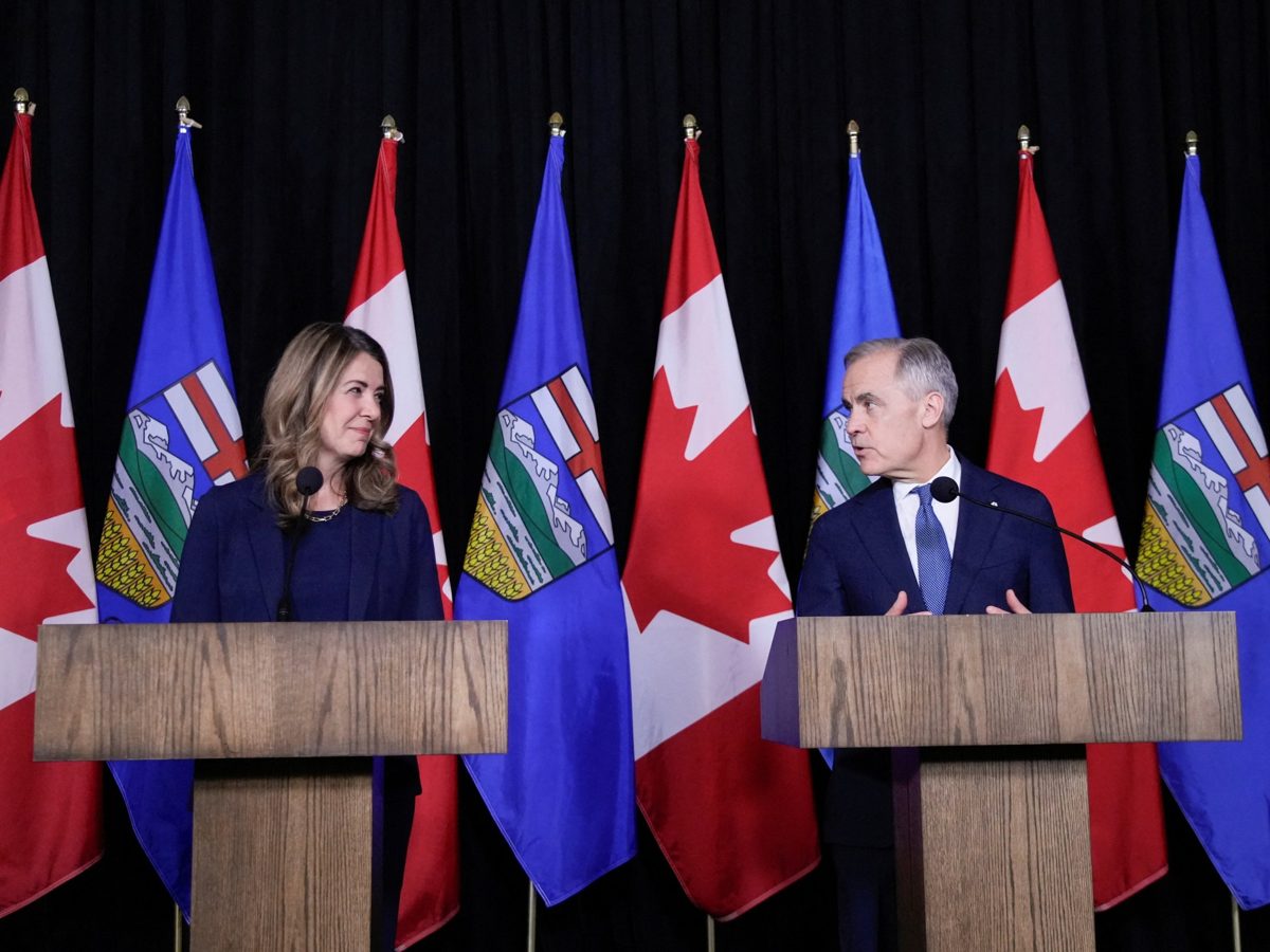 Kanada'nın Alberta Eyaletindeki Askeri Üste Yangın: Ölü ve Yaralılar Var