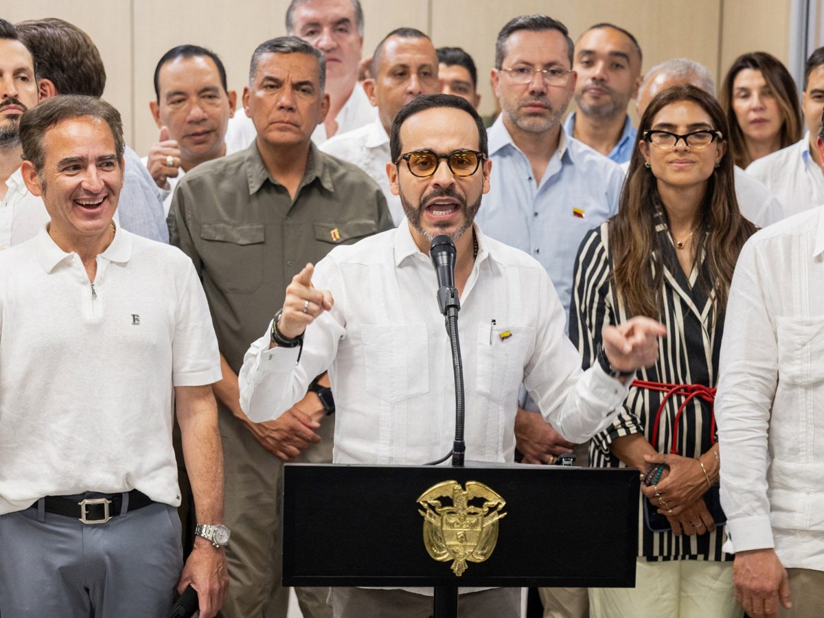 Kolombiya, ABD ile Güvenlik Politikalarını Yakınlaştırıyor: Eski FARC Üyesi Lider ABD'ye İade Edildi